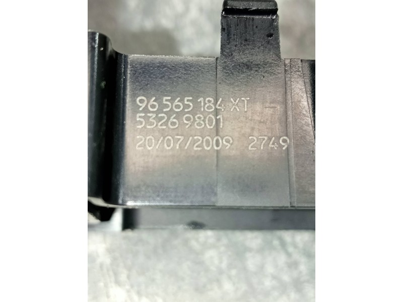 Recambio de mando elevalunas delantero derecho para peugeot 308 confort referencia OEM IAM 96565184XT 53269801 5P