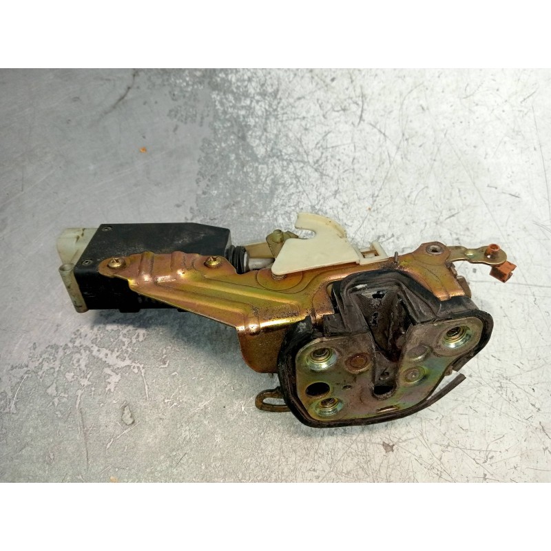 Recambio de motor cierre centralizado delantero derecho para citroen c4 berlina collection referencia OEM IAM 605328 90493702 5P