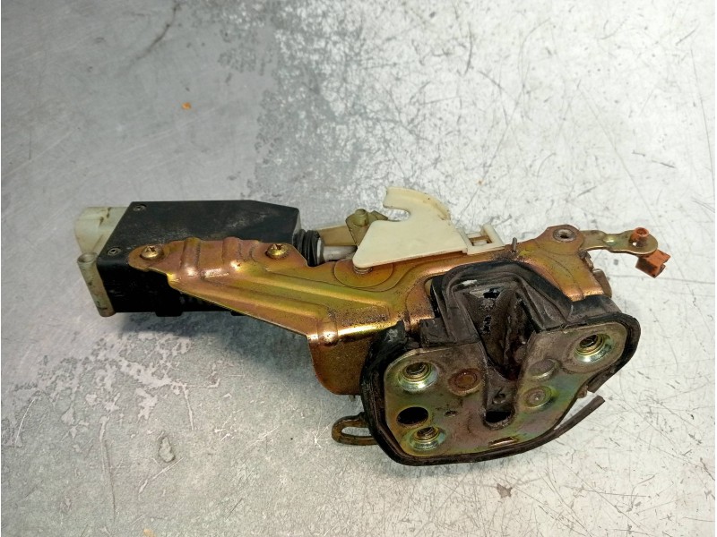 Recambio de motor cierre centralizado delantero derecho para citroen c4 berlina collection referencia OEM IAM 605328 90493702 5P