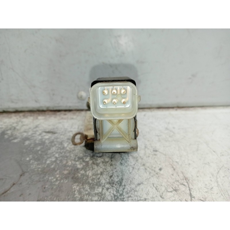 Recambio de motor cierre centralizado delantero derecho para citroen c4 berlina collection referencia OEM IAM 605328 90493702 5P