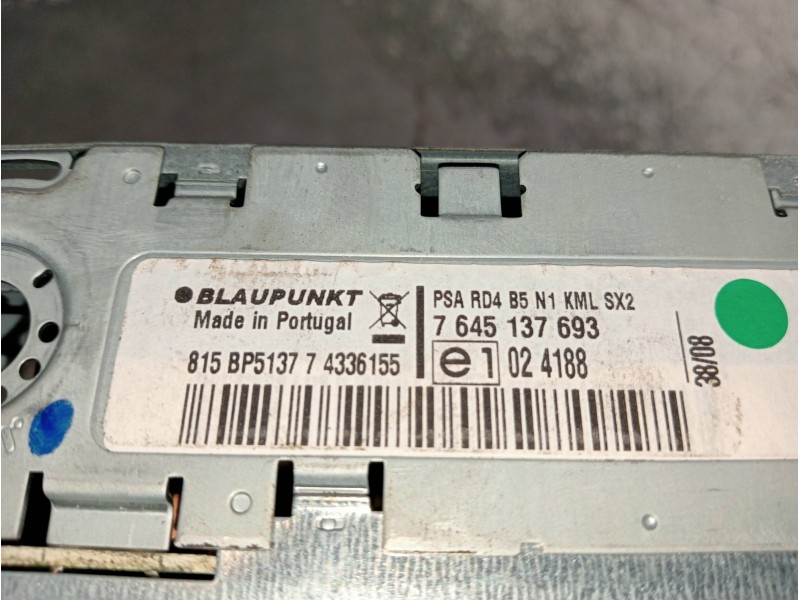 Recambio de sistema audio / radio cd para citroen c4 berlina collection referencia OEM IAM 7645137693 815BP513774336155 