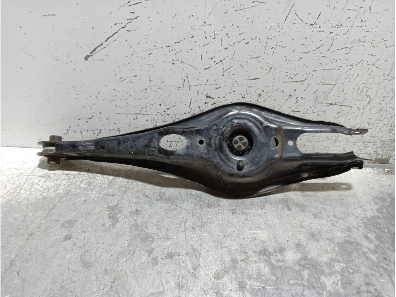 Recambio de brazo suspension inferior trasero derecho para volkswagen golf vii lim. (bq1) advance referencia OEM IAM 5Q0505311A 