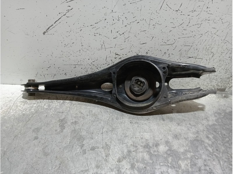 Recambio de brazo suspension inferior trasero derecho para volkswagen golf vii lim. (bq1) advance referencia OEM IAM 5Q0505311A 