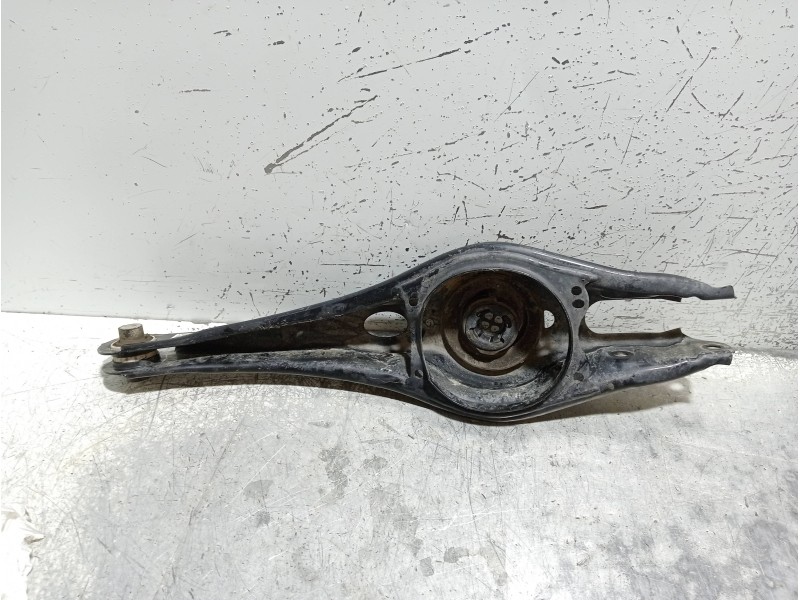 Recambio de brazo suspension inferior trasero izquierdo para volkswagen golf vii lim. (bq1) advance referencia OEM IAM 5Q0505311