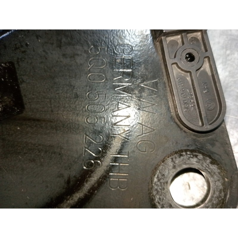 Recambio de brazo suspension superior trasero derecho para volkswagen golf vii lim. (bq1) advance referencia OEM IAM 5Q0505226C 