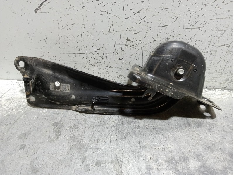 Recambio de brazo suspension superior trasero derecho para volkswagen golf vii lim. (bq1) advance referencia OEM IAM 5Q0505225C 