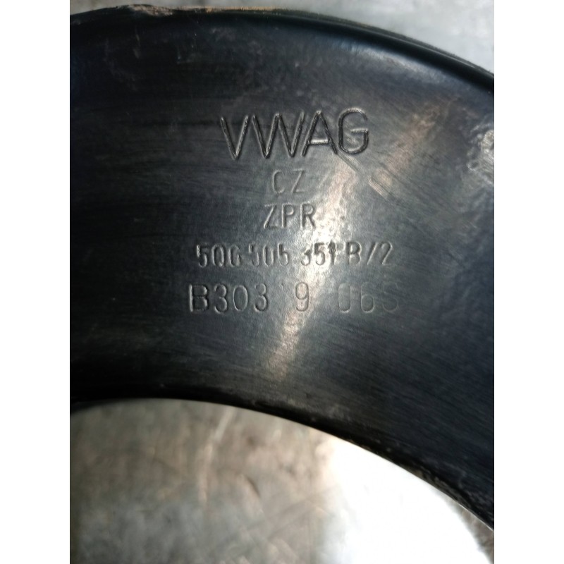 Recambio de brazo suspension superior trasero derecho para volkswagen golf vii lim. (bq1) advance referencia OEM IAM 5Q0505351B 