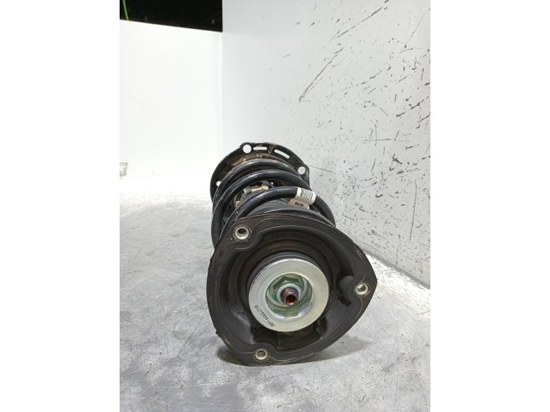 Recambio de amortiguador delantero izquierdo para volkswagen golf vii lim. (bq1) advance referencia OEM IAM 5Q0413023FJ 5Q041201