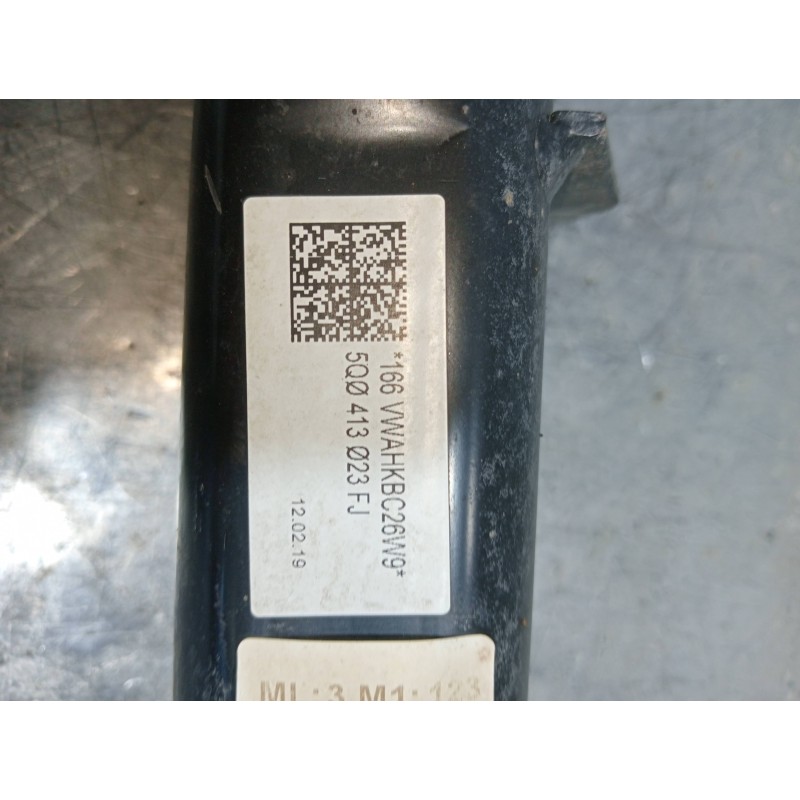 Recambio de amortiguador delantero izquierdo para volkswagen golf vii lim. (bq1) advance referencia OEM IAM 5Q0413023FJ 5Q041201