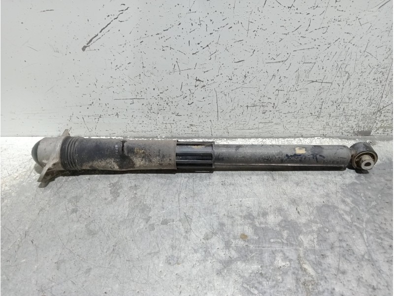 Recambio de amortiguador trasero izquierdo para volkswagen golf vii lim. (bq1) advance referencia OEM IAM 5Q0512011PF 8014020022
