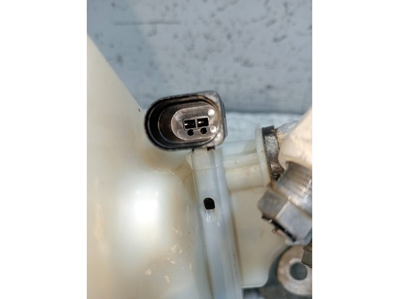 Recambio de bomba freno para volkswagen golf vii lim. (bq1) advance referencia OEM IAM 5Q1611301C 32668423 