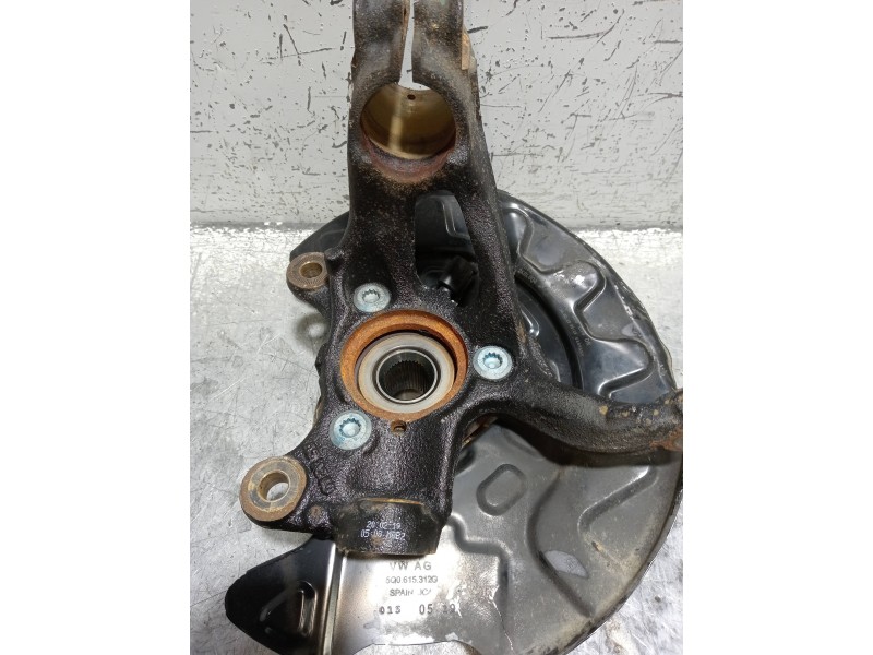 Recambio de mangueta delantera derecha para volkswagen golf vii lim. (bq1) advance referencia OEM IAM   