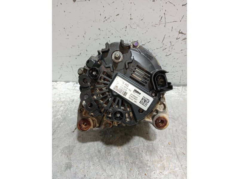Recambio de alternador para volkswagen golf vii lim. (bq1) advance referencia OEM IAM 04E903015  