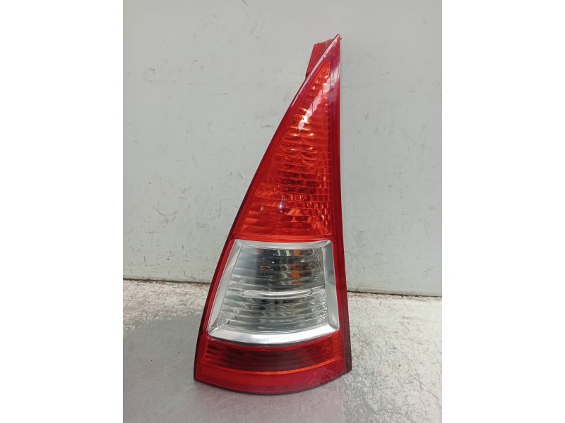 Recambio de piloto trasero derecho para citroen c3 hdi 70 furio referencia OEM IAM   