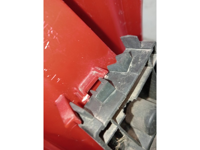 Recambio de piloto trasero derecho para citroen c3 hdi 70 furio referencia OEM IAM   