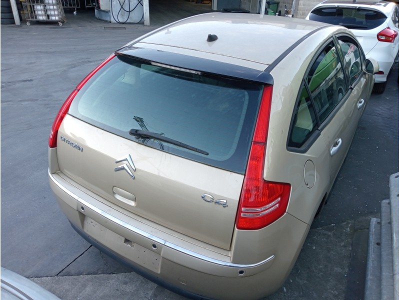 citroen c4 berlina del año 2005