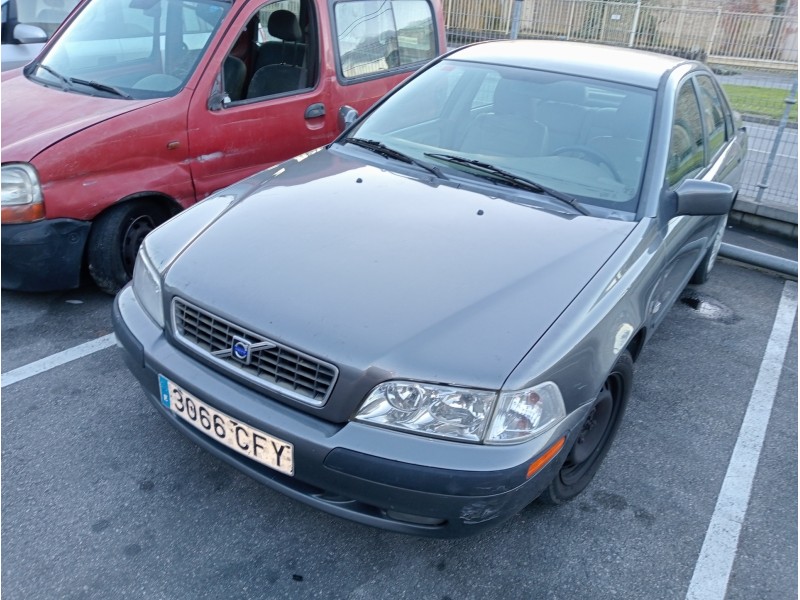 volvo s40 berlina del año 2003