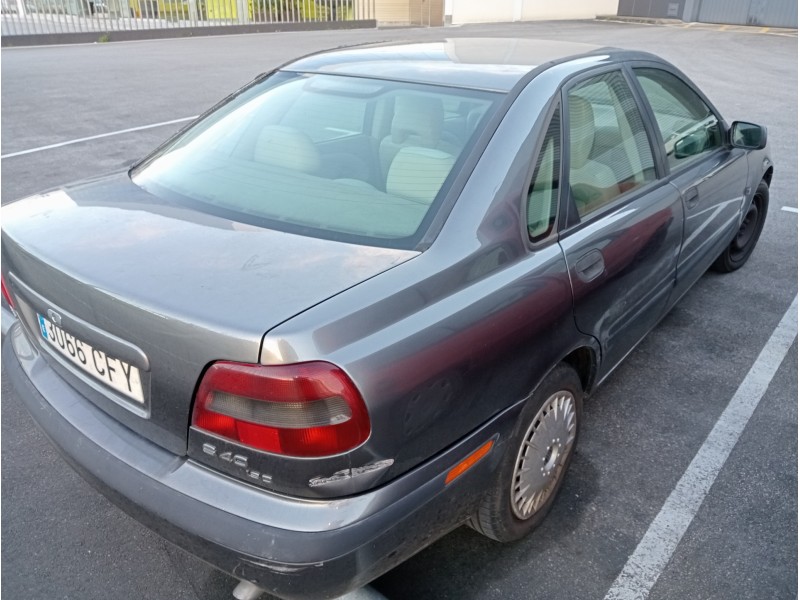 volvo s40 berlina del año 2003