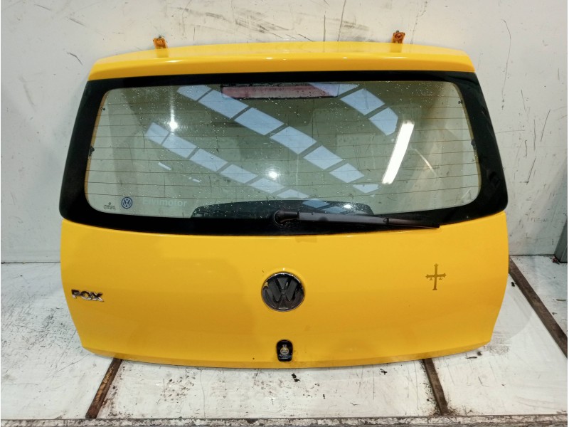 Recambio de porton trasero para volkswagen fox (5z1) básico referencia OEM IAM   