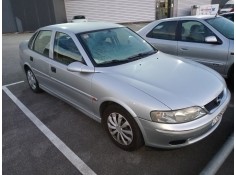 opel vectra b berlina del año 1999