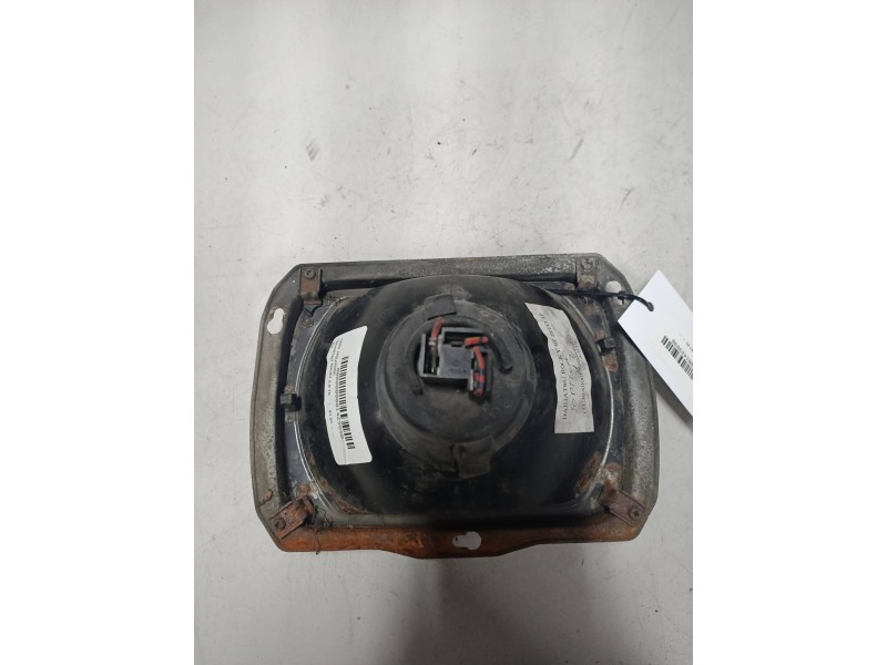 Recambio de faro izquierdo para daihatsu rocky 2.8 td referencia OEM IAM   