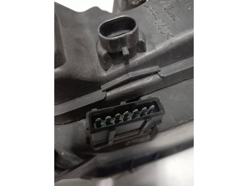 Recambio de faro izquierdo para fiat punto berlina (188) 1.9 diesel eco referencia OEM IAM 89100449  