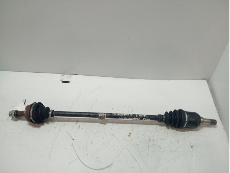 Recambio de transmision delantera derecha para fiat punto berlina (176) 1.2 cat referencia OEM IAM    Recambio de transmision delantera derecha para fiat punto berlina (176) 1.2 cat referencia OEM IAM