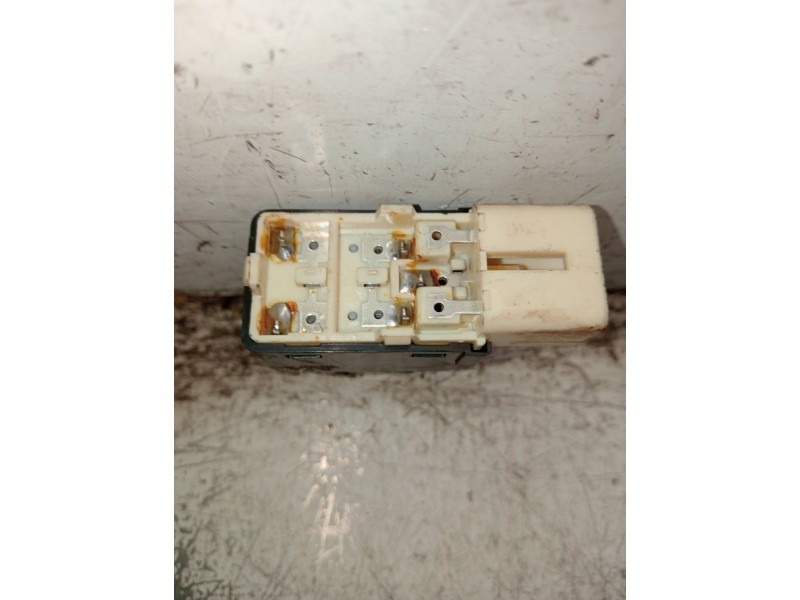 Recambio de mando elevalunas delantero derecho para chevrolet matiz s referencia OEM IAM   5P