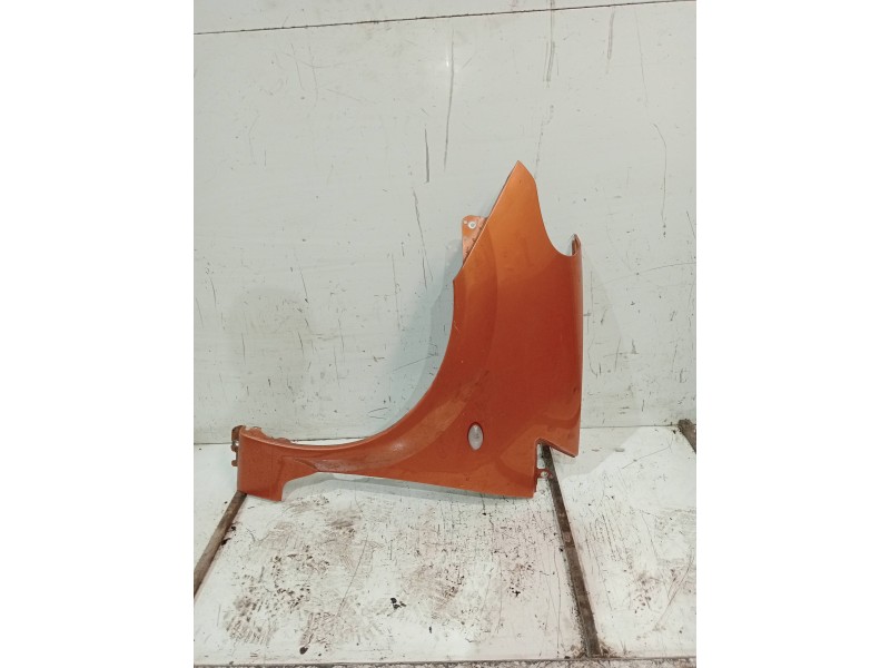 Recambio de aleta delantera izquierda para citroen c3 pluriel 1.6 16v sensodrive referencia OEM IAM   