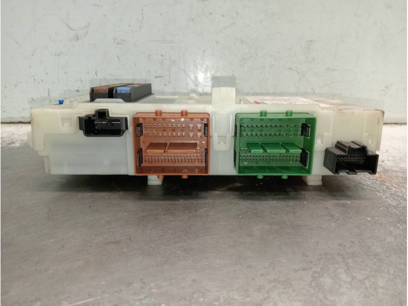 Recambio de caja reles / fusibles para ford mondeo ber. (ca2) ghia referencia OEM IAM 7G9T14A073EE 3659AF01125TP 28174443F0551