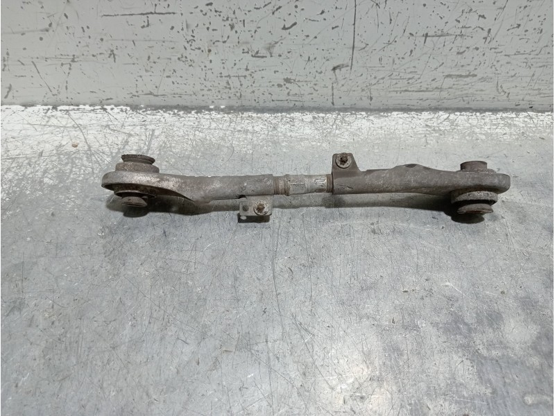 Recambio de brazo suspension superior trasero derecho para peugeot 508 allure referencia OEM IAM   