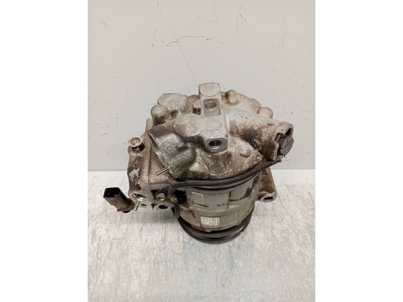 Recambio de compresor aire acondicionado para volkswagen fox (5z1) básico referencia OEM IAM 4471807293 6Q0820803K 