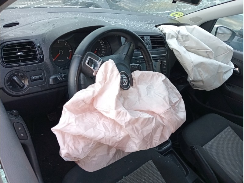 volkswagen polo (6r1) del año 2009