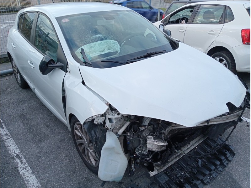 renault megane iii berlina 5 p del año 2015