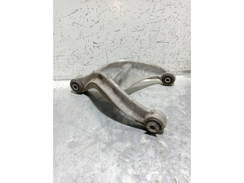 Recambio de brazo suspension superior delantero derecho para peugeot 508 allure referencia OEM IAM   