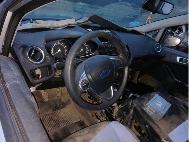 ford fiesta (ccn) del año 2015