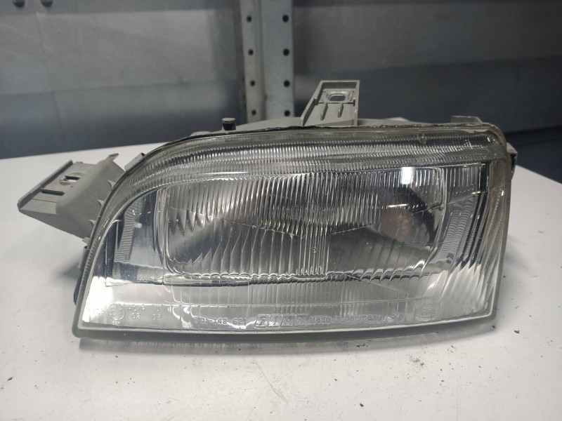 Recambio de faro izquierdo para fiat punto berl. (176) 1.1 referencia OEM IAM   