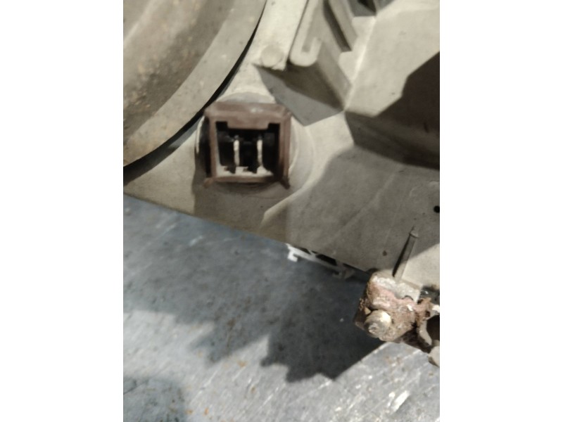 Recambio de piloto delantero derecho para renault 9 1.2 referencia OEM IAM   