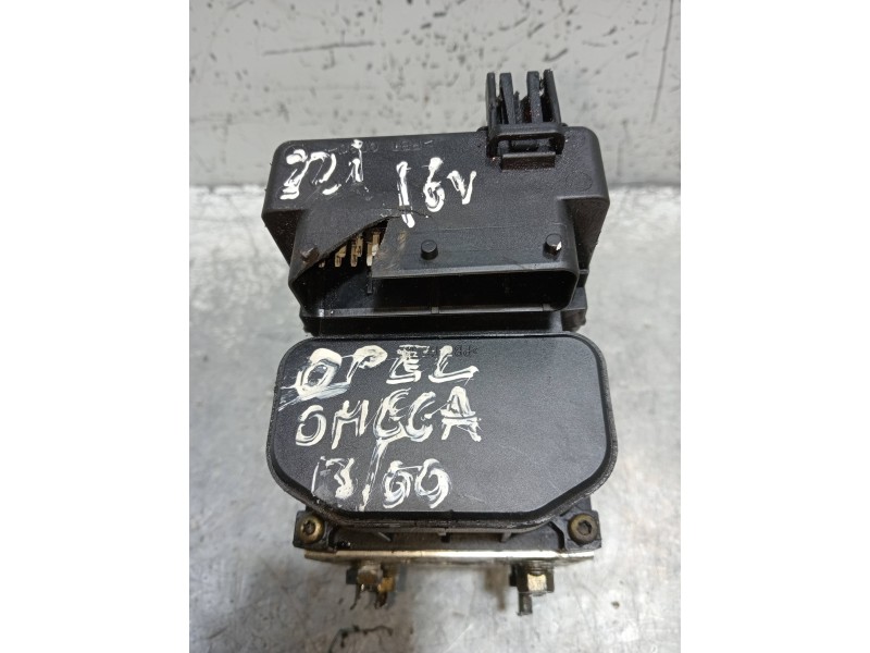 Recambio de abs para opel omega b design edition berlina referencia OEM IAM 0265216460  
