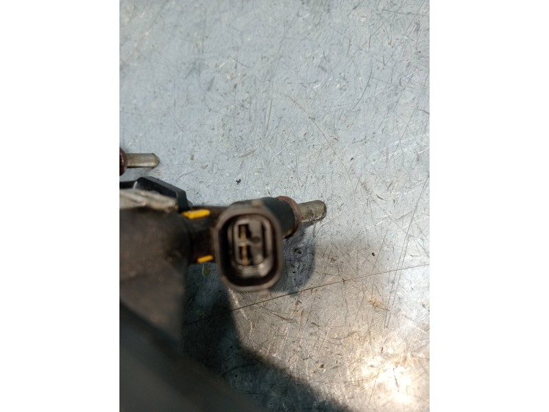 Recambio de rampa inyectora para peugeot 308 confort referencia OEM IAM   