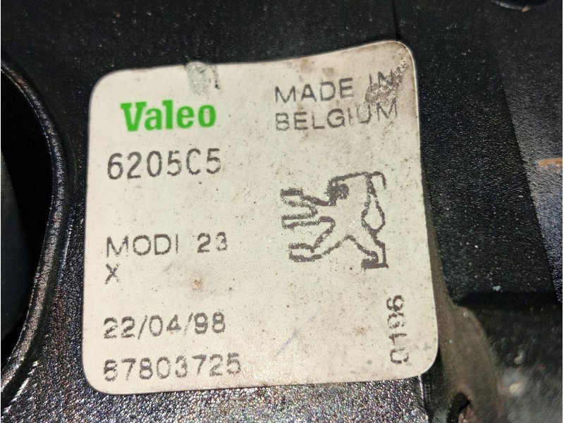 Recambio de faro antiniebla izquierdo para peugeot 306 berlina 3/5 puertas (s1) xs dt referencia OEM IAM 6205C5 57803725 