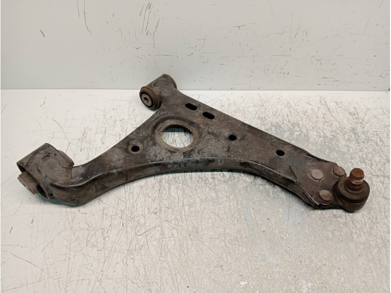 Recambio de brazo suspension inferior delantero derecho para opel mokka edition referencia OEM IAM   