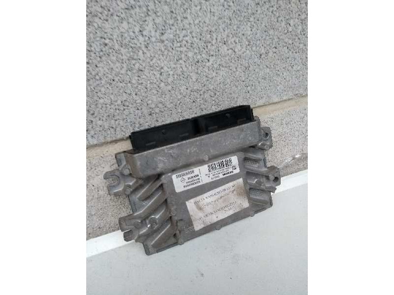 Recambio de centralita motor uce para dacia sandero 1.6 cat referencia OEM IAM S110140025A 8200856659 EMS3132