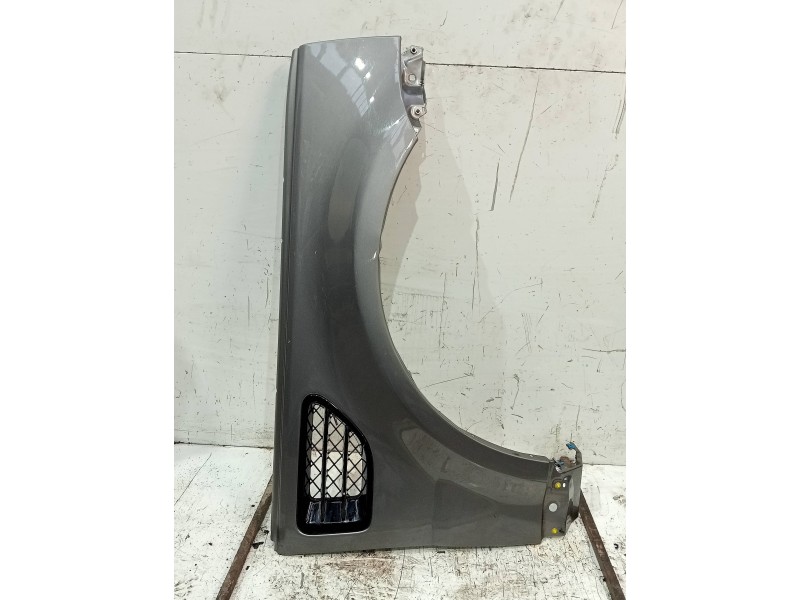 Recambio de aleta delantera derecha para land rover range rover sport v8 td se referencia OEM IAM   