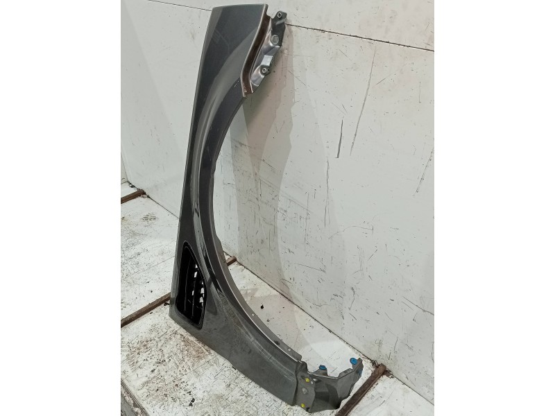 Recambio de aleta delantera derecha para land rover range rover sport v8 td se referencia OEM IAM   