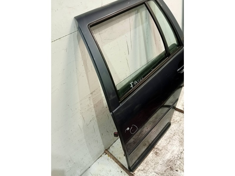 Recambio de puerta trasera izquierda para volkswagen golf iv variant (1j5) conceptline referencia OEM IAM   5P
