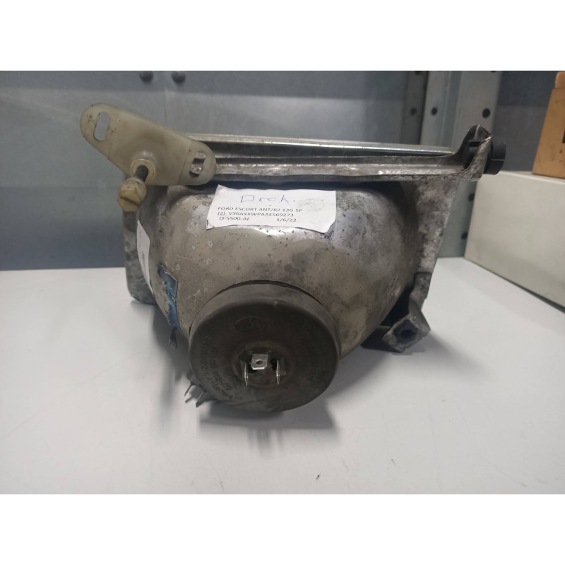 Recambio de faro derecho para ford escort berl./turn./cab./express básico berlina referencia OEM IAM   