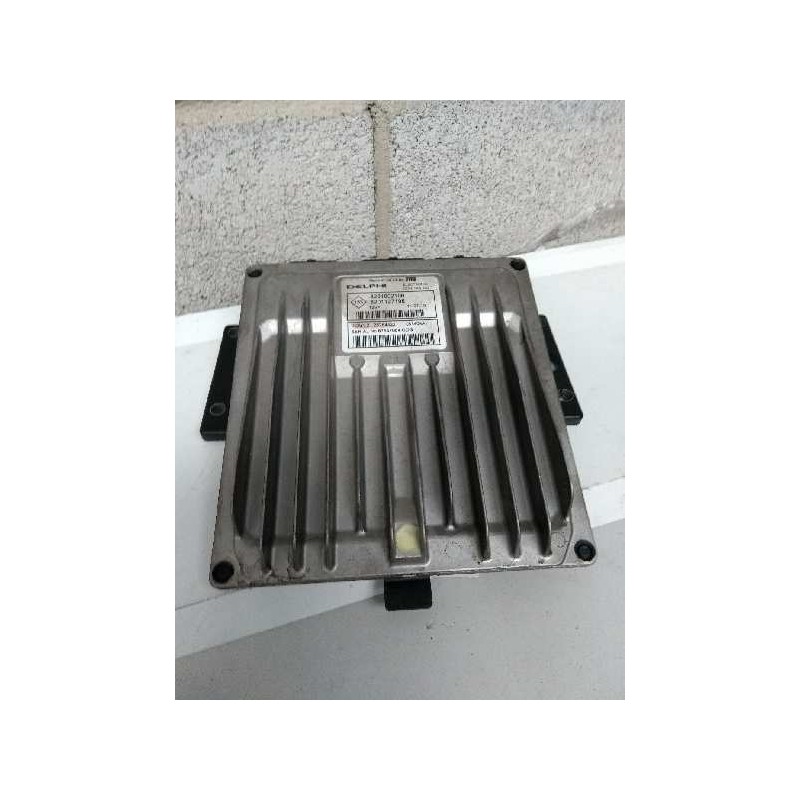 Recambio de centralita motor uce para dacia sandero 1.5 dci diesel cat referencia OEM IAM 28264422 8201002106 8201127198 81404A 