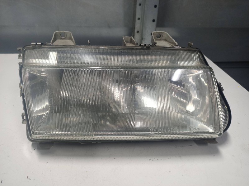 Recambio de faro derecho para fiat ulysse (121) 1.9 turbodiesel referencia OEM IAM 085577  