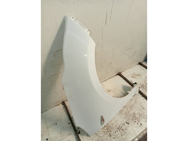 Recambio de aleta delantera derecha para kia cee´d sporty wagon drive referencia OEM IAM   